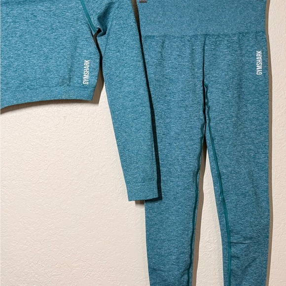 Gymshark Seamless Crop Top & Leggings Set Teal Women’s Activewear - Picture 3 of 7